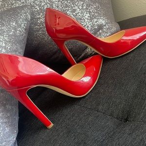 Cerasella Italian Leather Pointy Toe Pump 8